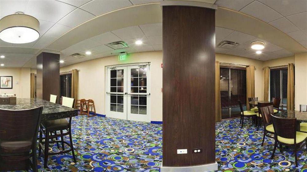 Holiday Inn Express Hotel & Suites Atlanta Airport West - Camp Creek By Ihg Exteriér fotografie