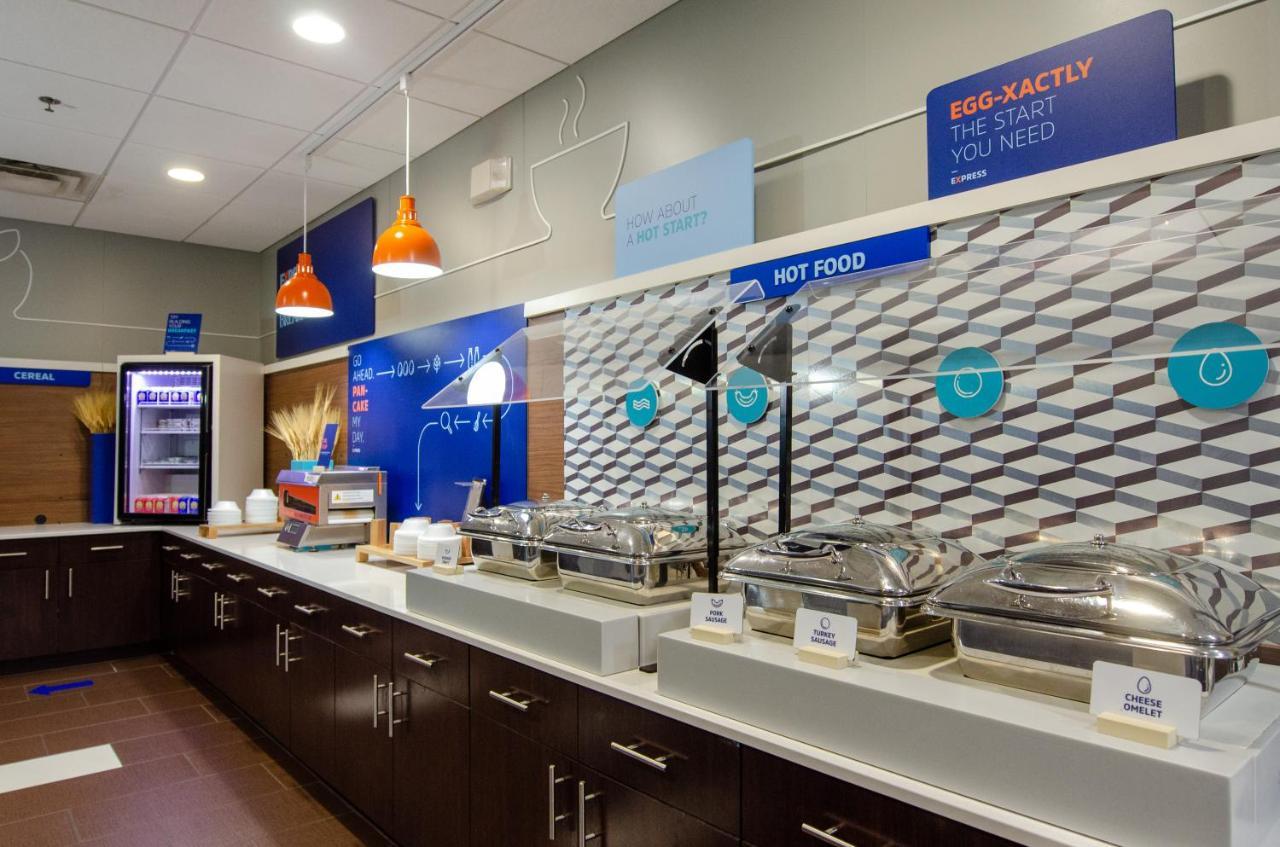 Holiday Inn Express Hotel & Suites Atlanta Airport West - Camp Creek By Ihg Exteriér fotografie