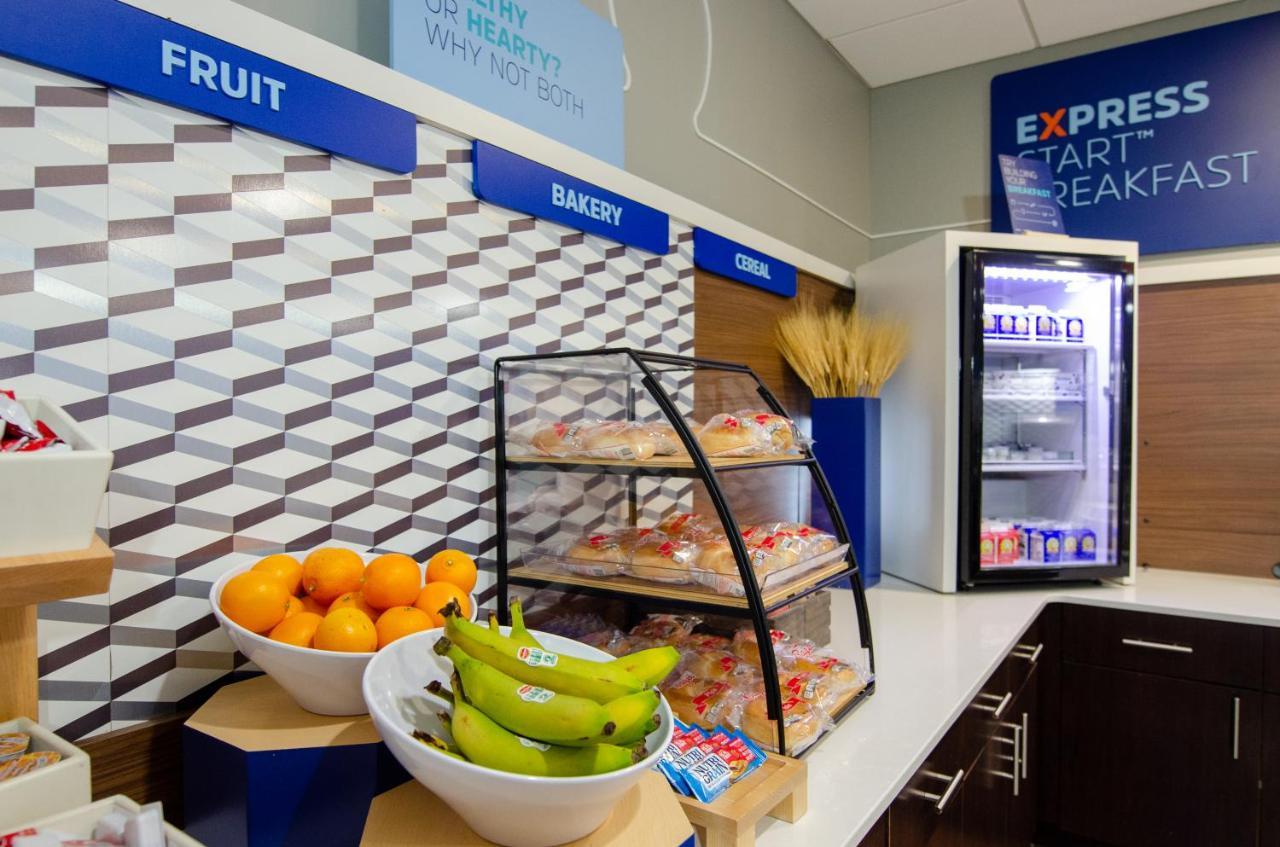 Holiday Inn Express Hotel & Suites Atlanta Airport West - Camp Creek By Ihg Exteriér fotografie