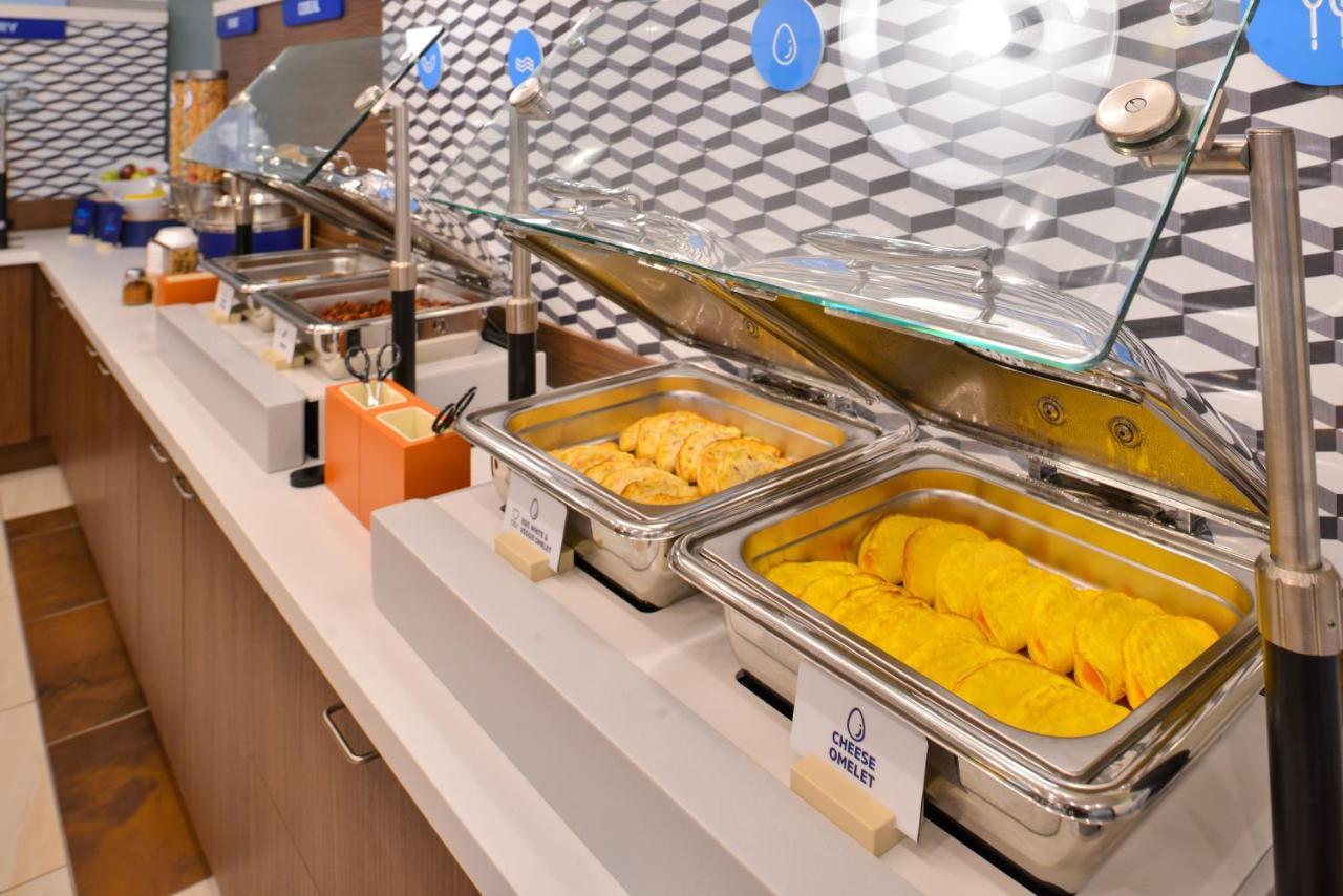 Holiday Inn Express Hotel & Suites Atlanta Airport West - Camp Creek By Ihg Exteriér fotografie
