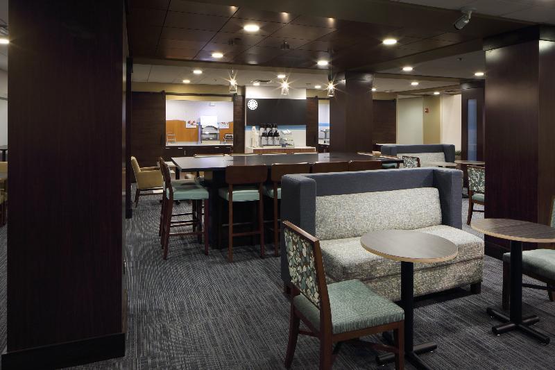 Holiday Inn Express Hotel & Suites Atlanta Airport West - Camp Creek By Ihg Exteriér fotografie